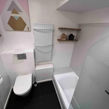 Le Cosy Garden: 4 Prs, Terrasse, Piscine Apartment *