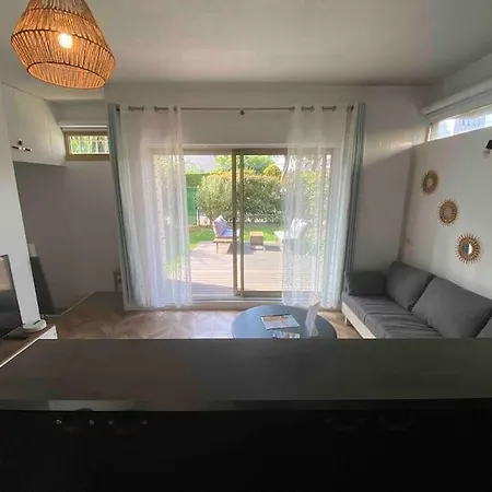 Le Cosy Garden: 4 Prs, Terrasse, Piscine 昂蒂布